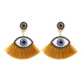 Détail de boucles d'oreilles œil maléfique avec strass bleus et franges jaunes - Jaune Terre