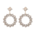 Elegantes pendientes de aro florales extragrandes con pedrería brillante y perlas - Blanco
