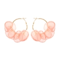 Orecchini a cerchio dorati con petali di pizzo rosa e perle bianche delicate - Rosa