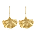Pendientes largos de hoja de ginkgo dorada con textura martillada y ganchos - Dorado