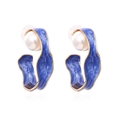 Pendientes de aro en C exagerados con esmalte jaspeado azul y detalle de perlas - Azul