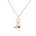 Collana con ciondolo stivale da cowboy in smalto bianco, stelle dorate, perle e strass - Multicolore
