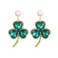 Boucles d'oreilles trèfle dorées avec gemmes vertes en cœur et perles blanches - Vert