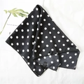 Foulard classique à pois noir et blanc en élégant tissu de satin de polyester - Style à Grands Pois Noir et Blanc (FX-1)