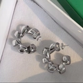Schicke silberne gedrehte Spiral-Creolen mit poliertem Metall-Finish und C-Form-Design - Silber(c317)