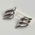 Three-layer 18K gold plated wing-shaped earrings with a polished silver metallic finish - Silver (D215)
