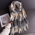 Scialle pashmina caldo in stile etnico con motivi geometrici e nappe frangiate - Beige (WT262-2)