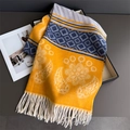 Detail of floral and geometric tassel scarf in yellow and navy blue cashmere-like fabric - 200x70cm / Yellow
