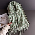 Écharpe classique en tricot à carreaux verts et blancs avec de longues franges élégantes - 200cmX68cm (Franges Incluses) / Vert