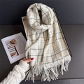 Sciarpa classica a quadri color crema con frange in morbida finta cashmere - 200cmX65cm (comprese le nappe) / Bianco