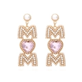 Orecchini MOM dorati con cristallo rosa e perle bianche su sfondo bianco neutro - Zirconia Bianca