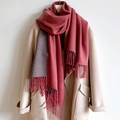 Dual-sided brick red and grey cashmere-feel scarf with long tassels on beige coat - 200x65cm / Brick Red And Gray Purple (WT350-36)