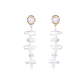Vintage Goldene Ohrhänger mit Barockperlen und unregelmäßigem Design - Weiß