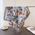 Sciarpa in seta stampata con tulipani blu e fiori selvatici arancioni drappeggiata - Blu Scuro Bordo Marrone Tulipano Retrò (FG89-4)