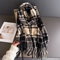 Sciarpa invernale classica a quadri con frange, consistenza calda in beige e nero - Nero (WT253-1)