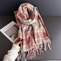 Écharpe à carreaux rose et gris avec franges dans un coffret cadeau blanc premium - Rose (WT254-5)
