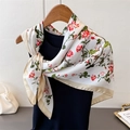 Elegant white silk scarf featuring red rose floral prints and gold border decoration - 90x90cm / Satin / Beige