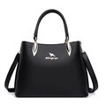 Sac à main classique en cuir noir avec emblème kangourou doré et bandoulière réglable - Noir