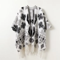 Scialle reversibile con motivo a fiocco di neve geometrico e frange per inverno - Bianco (PT17-2)
