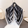 Carré de soie élégant aux motifs géométriques d'étoiles et de léopard avec drapé chic - Noir (FR128-2)