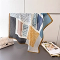 Foulard en soie patchwork géométrique avec motifs floraux et zébrés pour femme - Bordure Café (FR83-3)