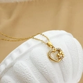 Collana con cuore e zampa dorata e micro-pavé di zirconi su una catena sottile - Cuore Con Design Impronta Di Zampa (N0114)