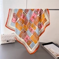 Elegante foulard di seta quadrato con stampe di borse colorate e bordo arancione - Arancione / 70cm
