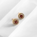 Boucles d'oreilles titane doré avec grenat rouge rond et halo de zircons blancs - E0007 Boucles d'oreilles clous