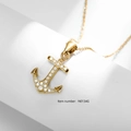 Collier avec pendentif ancre dorée vintage et zircons étincelants sur chaîne fine - Style d'Ancre Doré (N0134G)