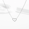 Collana in acciaio al titanio con ciondolo a cuore traforato e zirconi incastonati - Stile Cuore Cavo / Colore acciaio