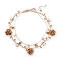 Zweilagige Halskette mit Kunstperlen und goldener Rose im eleganten Gothic-Stil - Gold