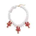 Collana di perle barocche con tre ciondoli a forma di aragosta in smalto rosso e oro - Colorato