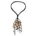 Collier bohème multicouche avec perles en bois et glands en corde noire sur fond blanc - Collier à franges en bois multicouche bohème (XL250428-5859)