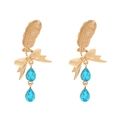 Elegante Goldene Ohrringe mit langen Federn, Schleifen und blauen Kristallanhängern - See Blau