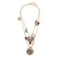 Mehrlagige Boho-Halskette in Gold mit Herzanhänger, roten Perlen und Vintage-Münzen - Antikgold