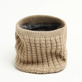 Scaldacollo invernale con esterno in maglia a trecce cammello e fodera in pile grigio - Cachi