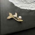 Elegant gold fishtail brooch with white pearl and shimmering zircon inlays - Fish Tail Brooch (70#XZ)