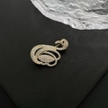 Eleganter Schwan-Anstecknadel in Gold mit funkelnden Kristallen und Hohl-Design - Schwanenstil (76#XZ)