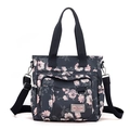 Grande borsa tote in nylon con stampa floreale, rose rosa e tracolla regolabile nera - Rosa Cinese Blu Scuro