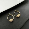 Elegante goldene Creolen mit Zirkonia-Sanduhr-Anhänger und Schlangenknochenstruktur - Gold Pave Zylinder Stil (1-7#21)