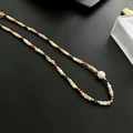 Collana di perle d'acqua dolce barocche con malachite verde e dettagli dorati lucidi - Collana di Perline Colorate in Acciaio al Titanio 02-A18