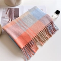 Dettaglio di sciarpa scozzese arcobaleno con nappe morbide e trama intrecciata - 208x61cm (Incluse Frange) / Blu Arancio (WT167-2)
