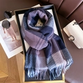 Sciarpa scozzese nordica in cashmere con nappe e motivi geometrici viola e blu - 206x64cm (Frange Incluse) / Quadri Blu (WT164-5)