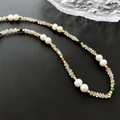 Elegante kralenketting met zoetwaterparels en gele kristallen kralen met gouden accenten - Clear Crystal and Pearl Spliced Necklace (05-A5)