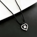 Minimalistische schwarze und silberne Herzanhänger-Halskette mit Zirkonia-Stein - Einzelne Herz Halskette