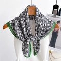Zijden sjaal met bloemenprint in zwart en wit met donkergroene rand voor damesmode - Groen (FR52-2)