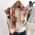 Franse vintage zijden vierkante sjaal met bruine en oranje herfst bloemenpatronen - Khaki (FR63-1)