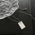 Gepolijste titanium stalen vierkante hanger ketting met wolkengravure en zilveren kralenketting - Titanium Stalen Vierkante Plaat Ketting / Zilver