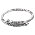 Silbernes Edelstahl-Kabelarmband im Nagel-Design mit industriellem Minimalismus - Stahlfarbe