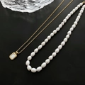 Zweiteiliges Schmuckset mit natürlichen Süßwasserperlen und weißem Muschel-Anhänger - Titanstahl Naturperlen 2-Teiliges Set (H21)
